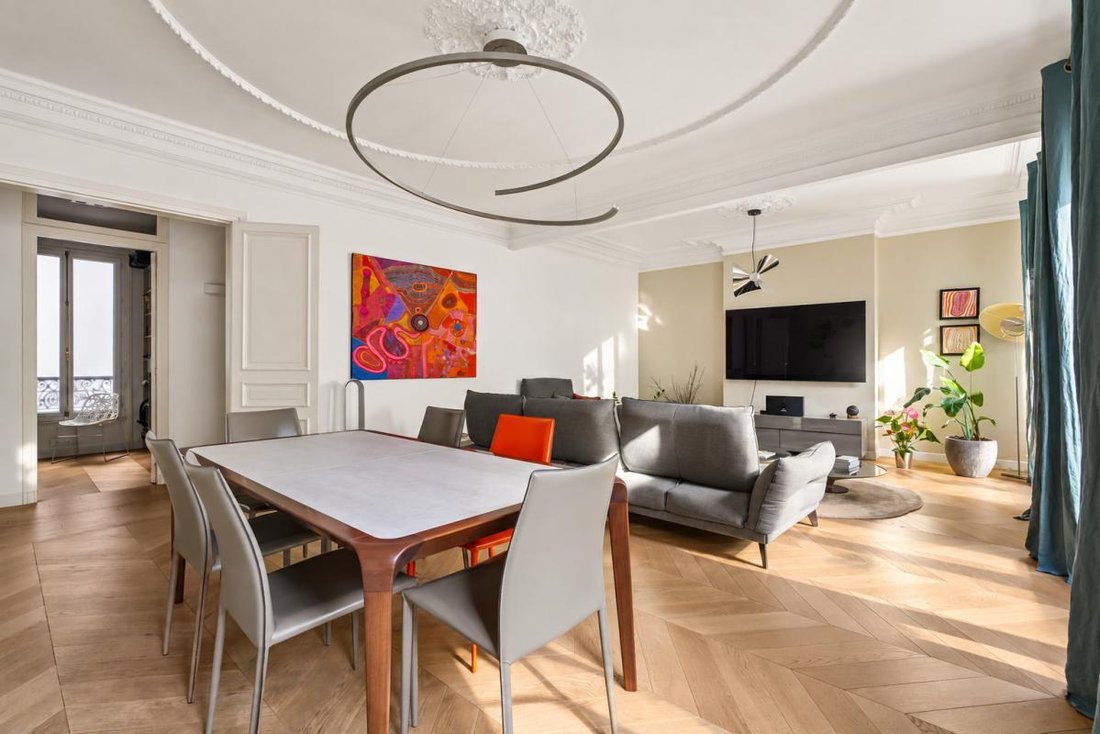 Apartment in Saint Placide, Paris 6e Arrondissement, Paris 1 - 18923972