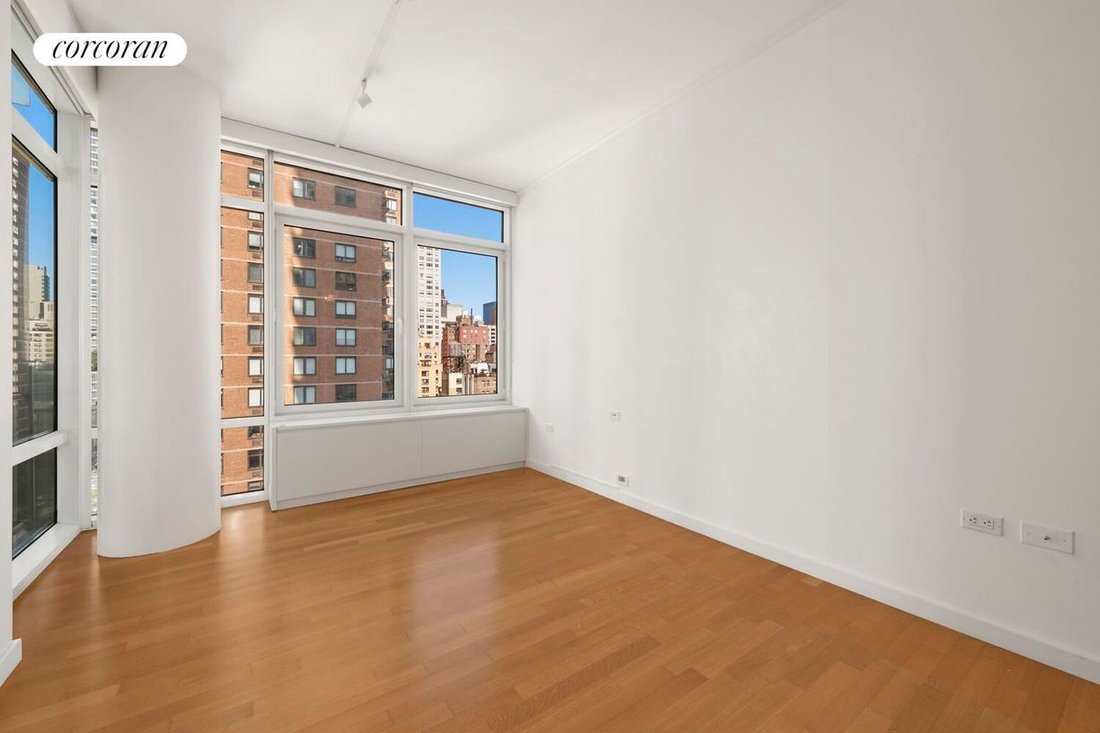 Condo in New York, New York, United States 4 - 18924680