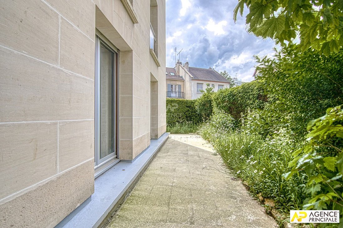 Apartment in Domaine National du Château, Versailles, France 1 - 18924009