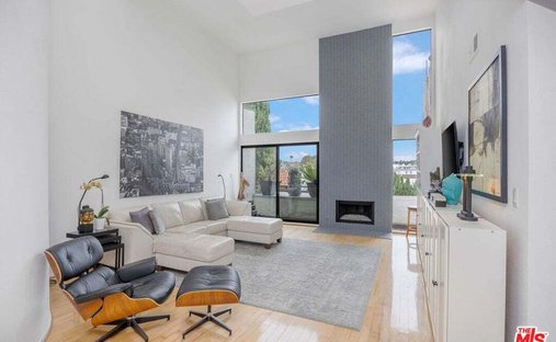 Condo in Los Angeles, California, United States 1