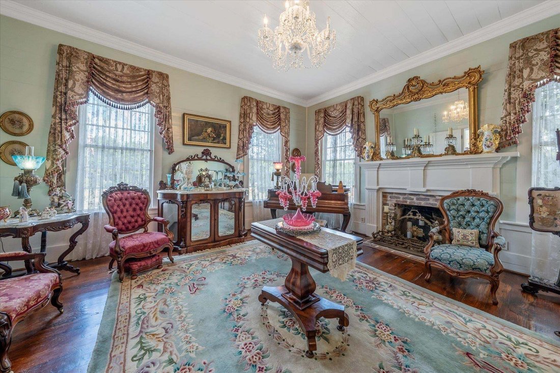 House in Ben Wheeler, Texas, United States 4 - 18925799
