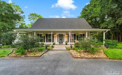 House in Milton, Florida, United States 1