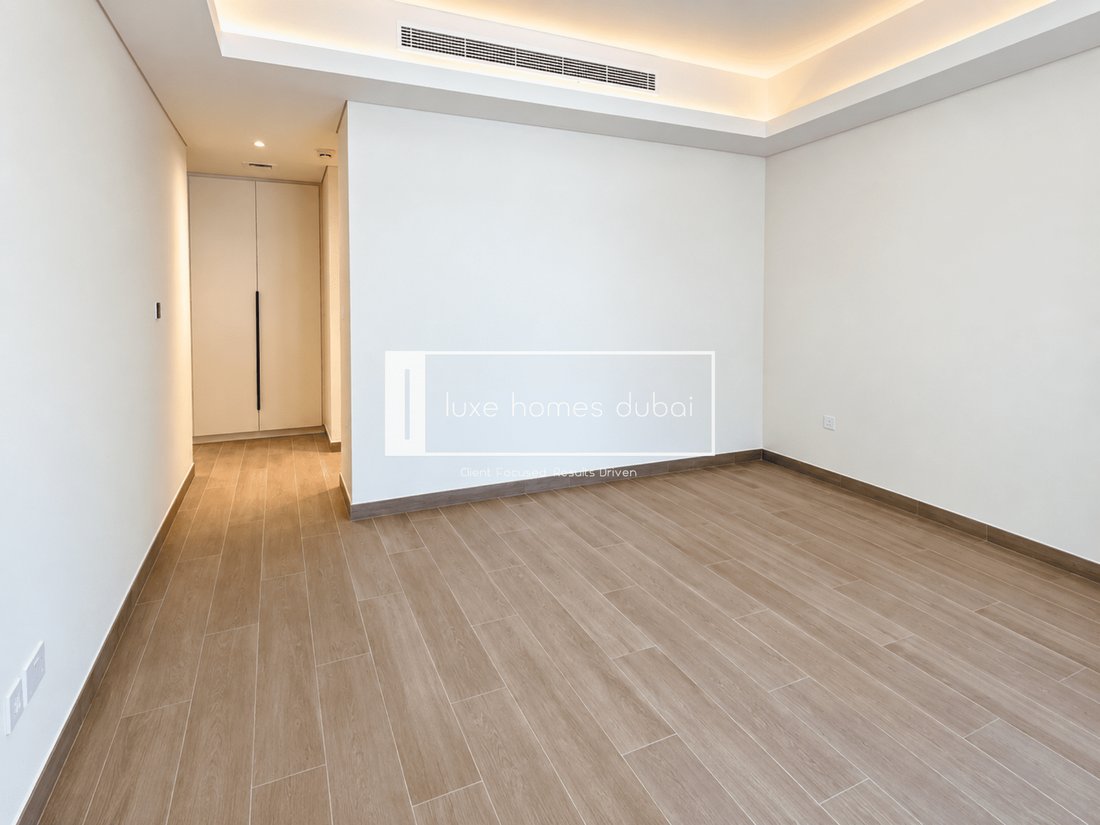 Apartment in Umm Suqeim, Dubai, United Arab Emirates 3 - 18455940