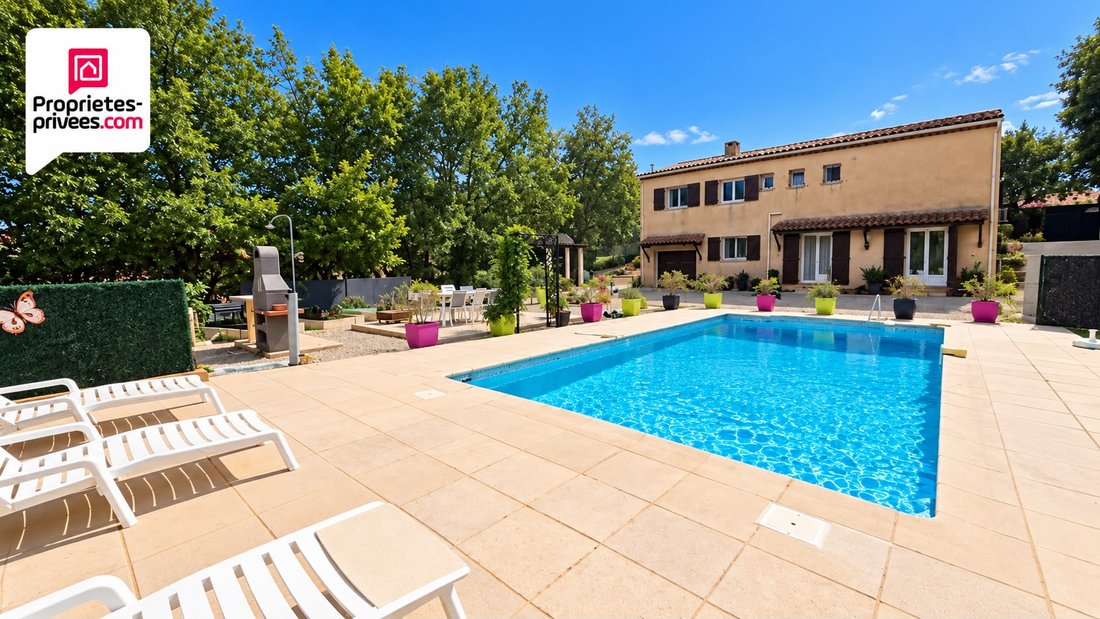 Villa en Saint-Cézaire-sur-Siagne, Provenza-Alpes-Costa Azul, Francia 1 - 18911633