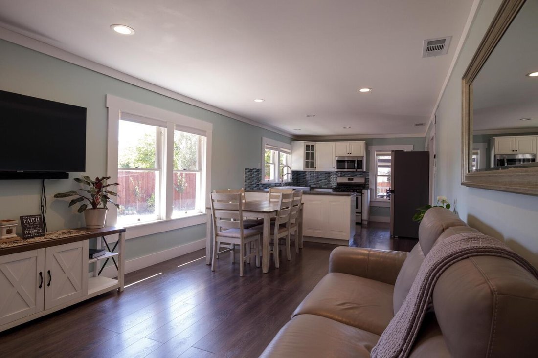 House in Hollister, California, United States 5 - 18845859