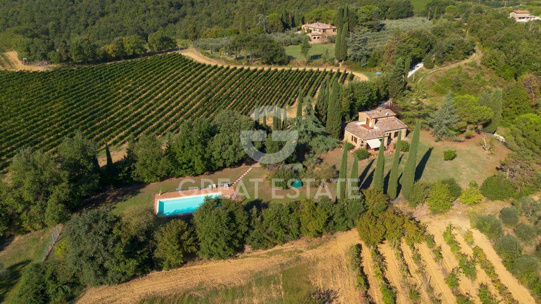 Estate in Sinalunga, Tuscany, Italy 3 - 18926818