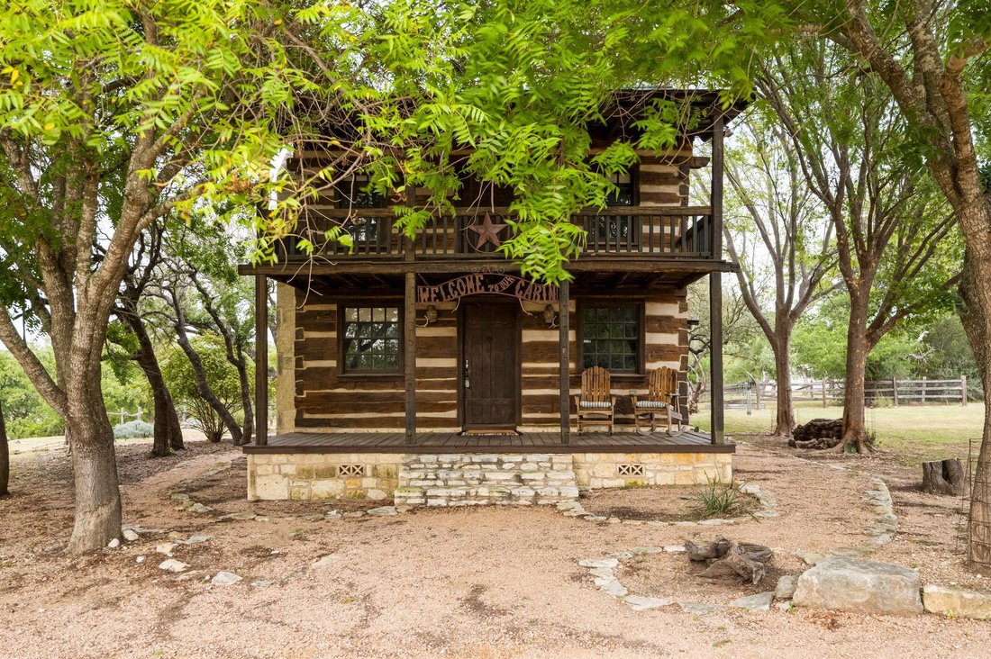 House in Fredericksburg, Texas, United States 2 - 18926068