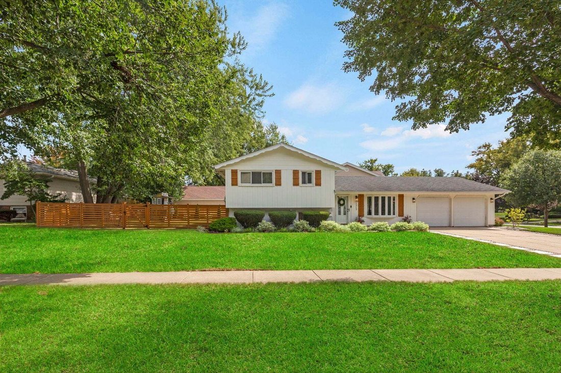 House in Schaumburg, Illinois, United States 2 - 18860299