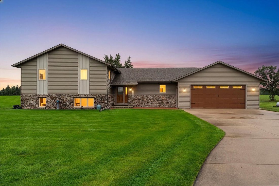 House in Wrightstown, Wisconsin, United States 1 - 18925057