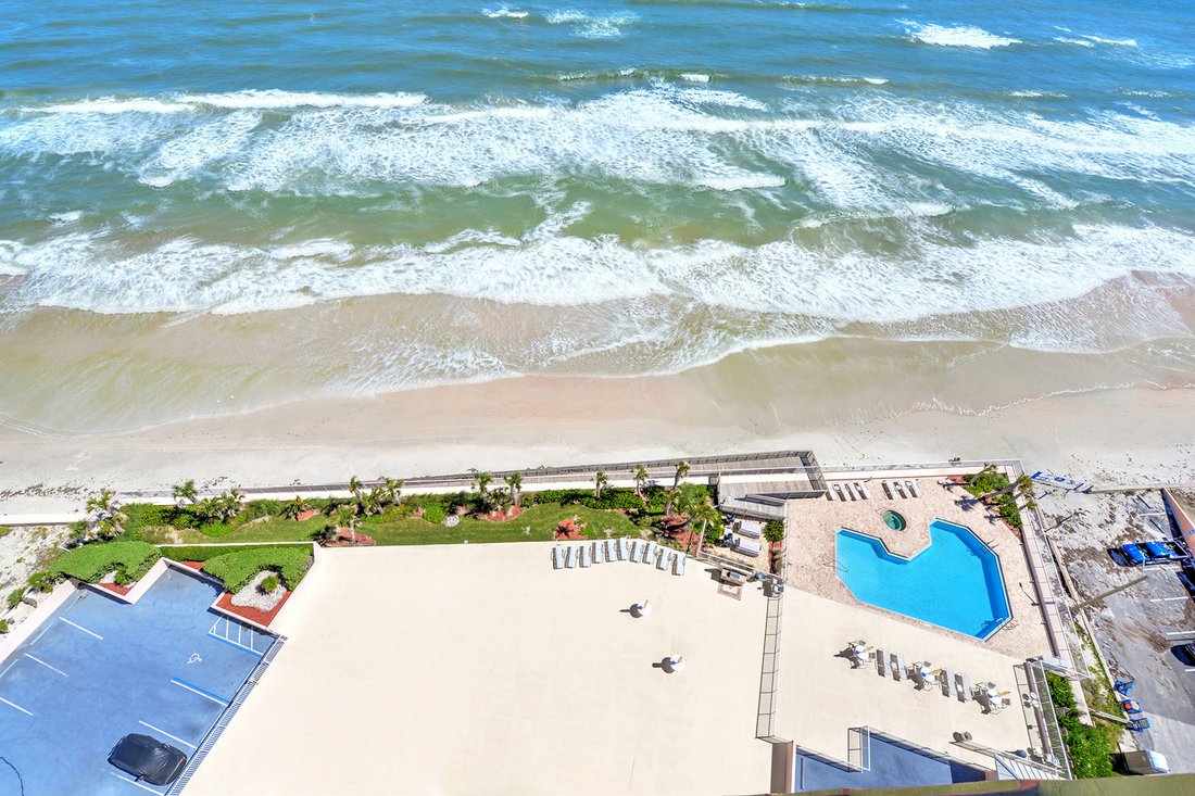 Condo in Daytona Beach, Florida, United States 5 - 16491641