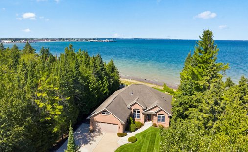 Casa en Mackinaw City, Míchigan, Estados Unidos 1
