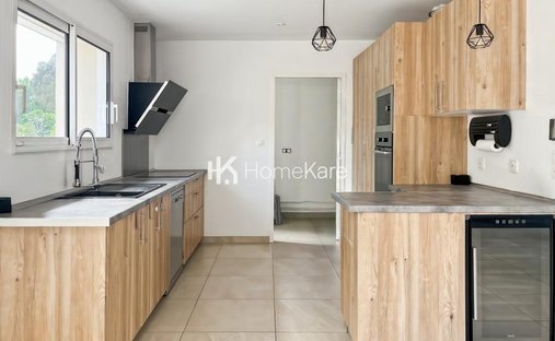 House in Magonty, Pessac, France 1
