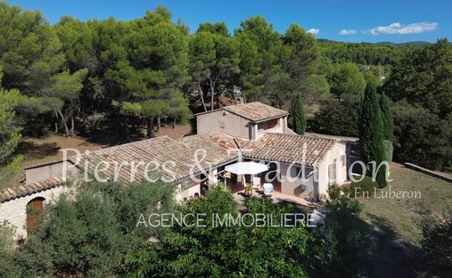 House in Joucas, Provence-Alpes-Côte d'Azur, France 1