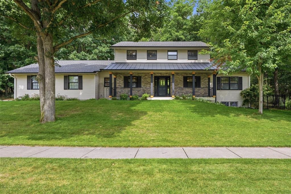 House in Eau Claire, Wisconsin, United States 1 - 18925039