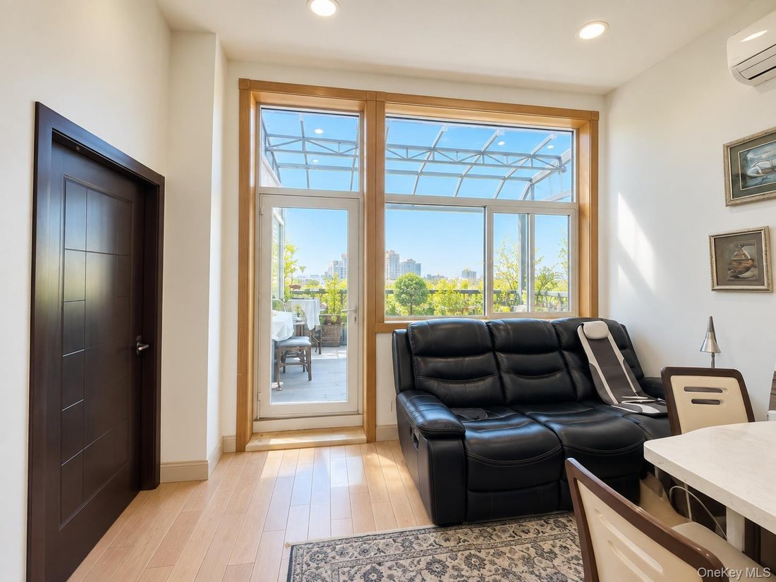 Condo in New York, New York, United States 4 - 18925970
