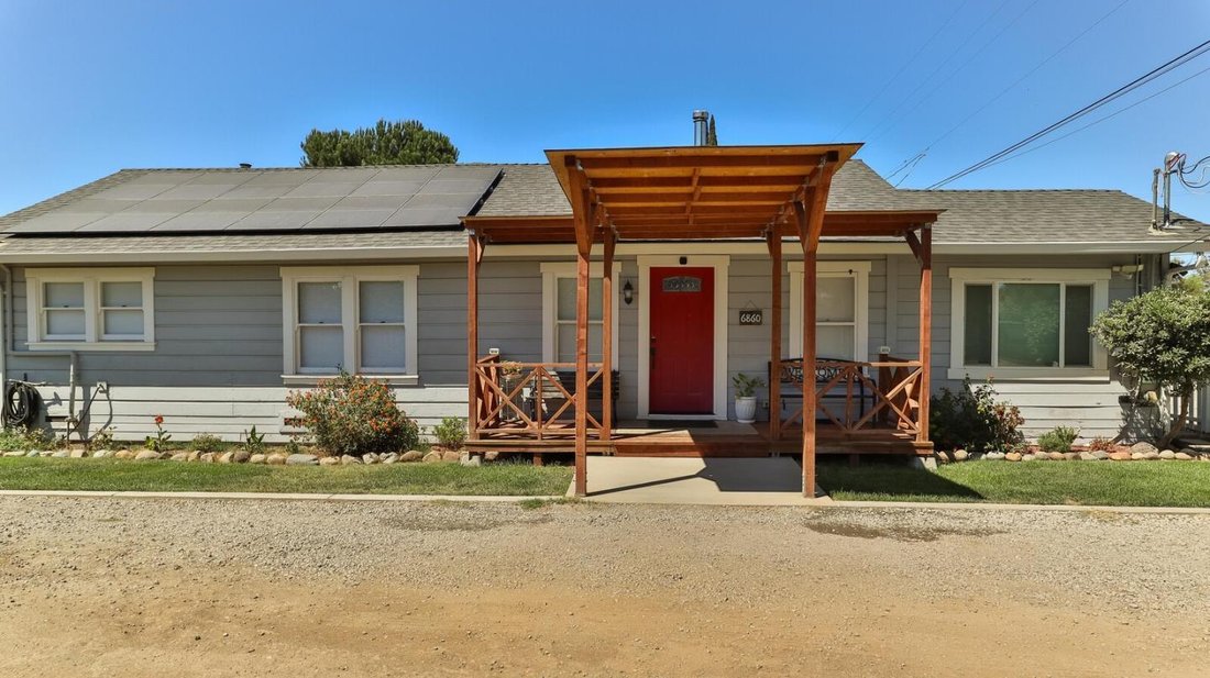 House in Hollister, California, United States 3 - 18845859