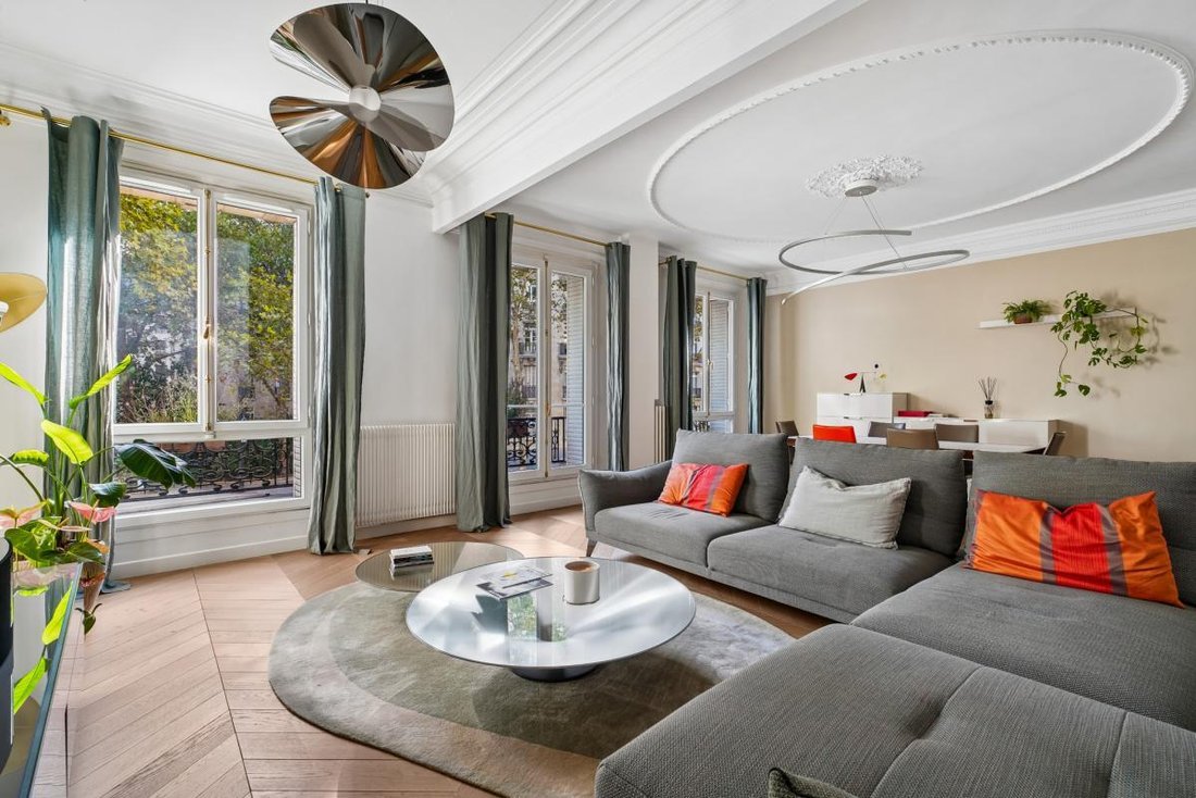 Apartment in Saint Placide, Paris 6e Arrondissement, Paris 3 - 18923972