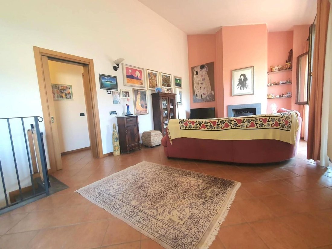 Villa in Area Monte San Quirico - Sant'Alessio, Lucca, Tuscany 4 - 18925854