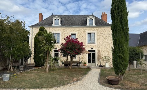 Villa in Juvardeil, Pays de la Loire, France 1