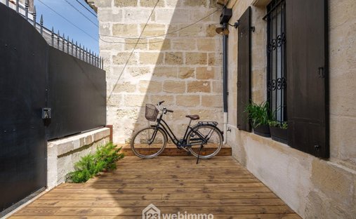 Villa in Saint Jean-Belcier-Carle Vernet-Albert 1er, Bordeaux, France 1