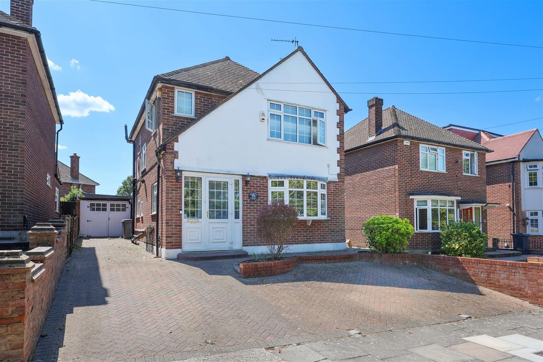 House in Breakspear, Bromley, England 1 - 18925359