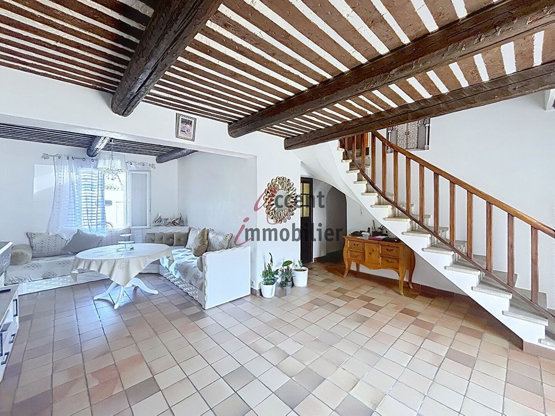 House in Robion, Provence-Alpes-Côte d'Azur, France 4 - 18927527