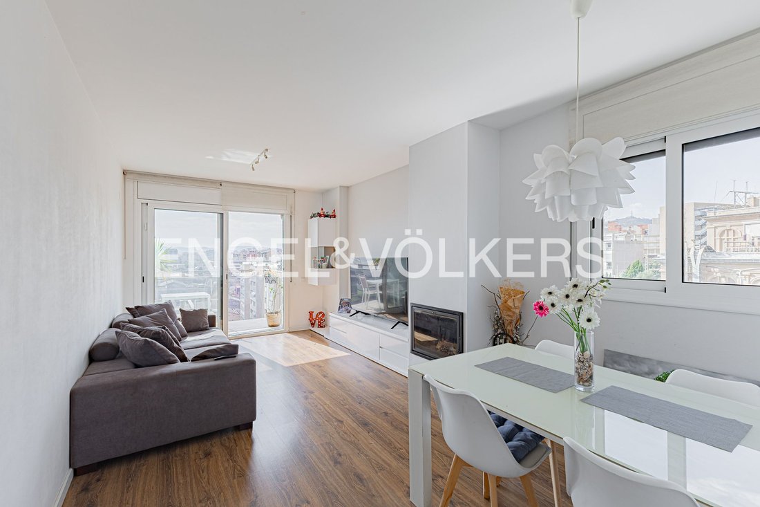 Penthouse in Districte III, l'Hospitalet de Llobregat, Spain 2 - 18927016