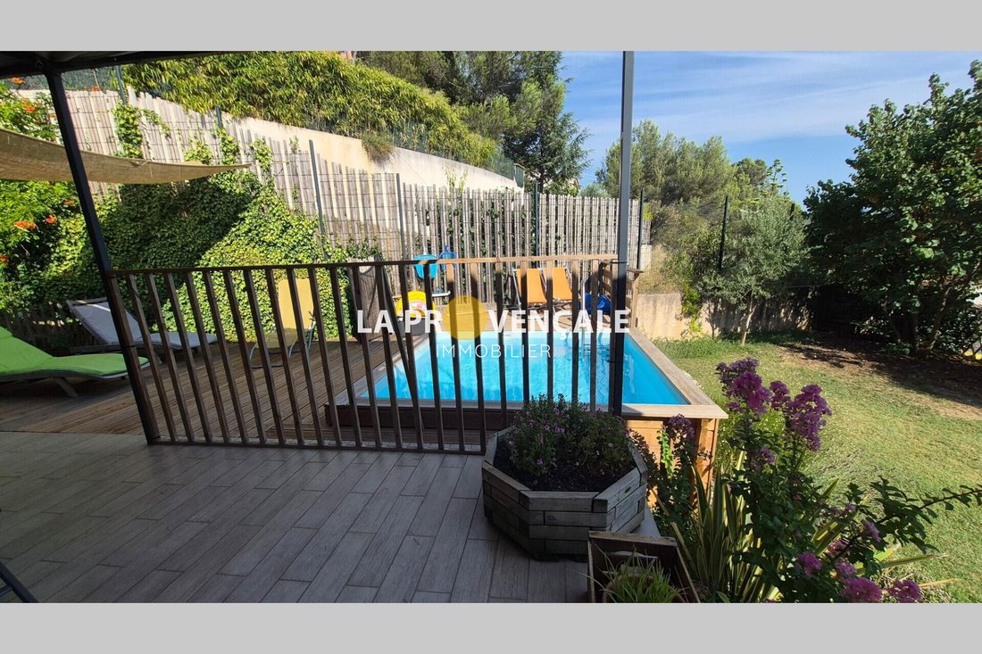 Villa in Rousset, Provence-Alpes-Côte d'Azur, France 4 - 18923698