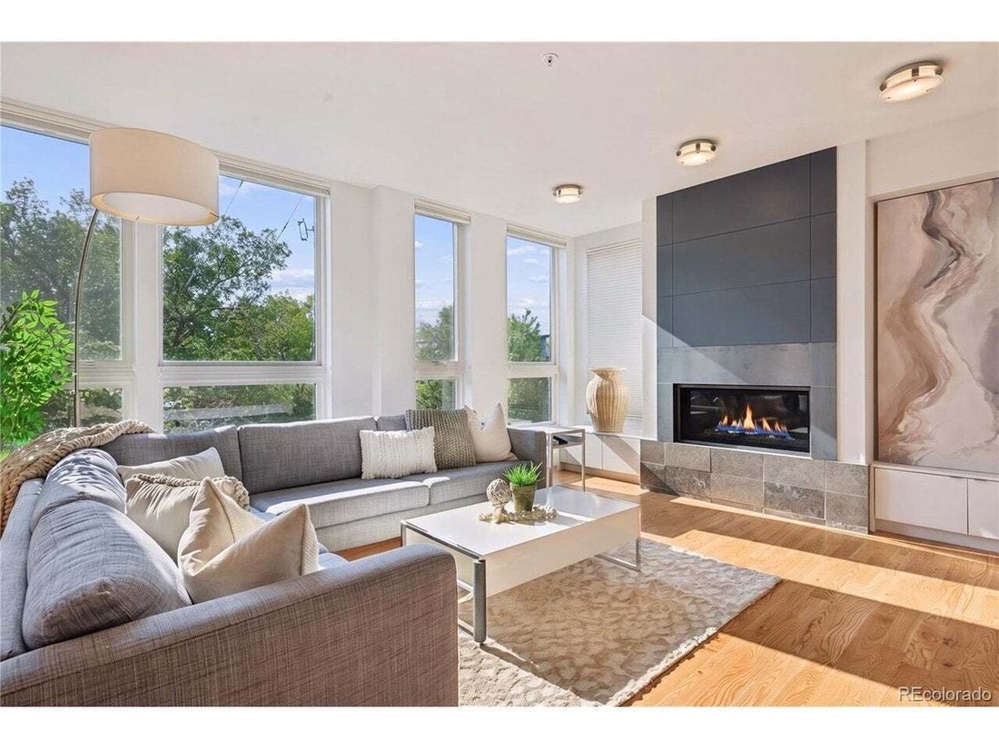 Condo in Denver, Colorado, United States 2 - 18924931