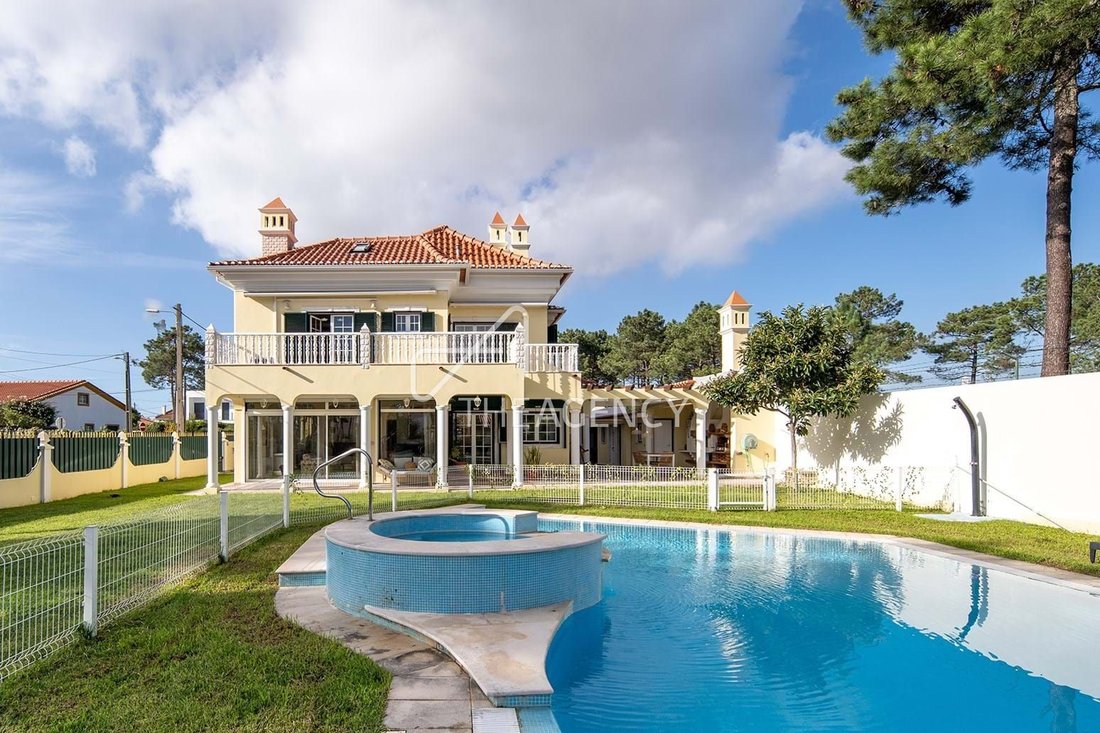 Villa in Aroeira, Charneca de Caparica e Sobreda, Portugal 3 - 18529425