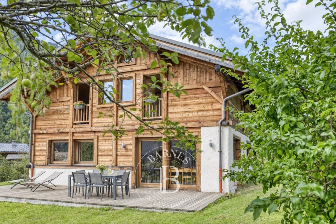 Chalet in Les Contamines-Montjoie, Auvergne-Rhône-Alpes, France 1 - 18526910