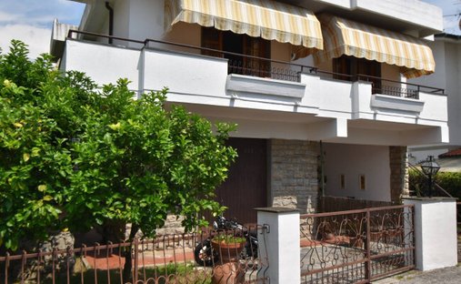 Villa in Centro Storico, Viareggio, Tuscany 1