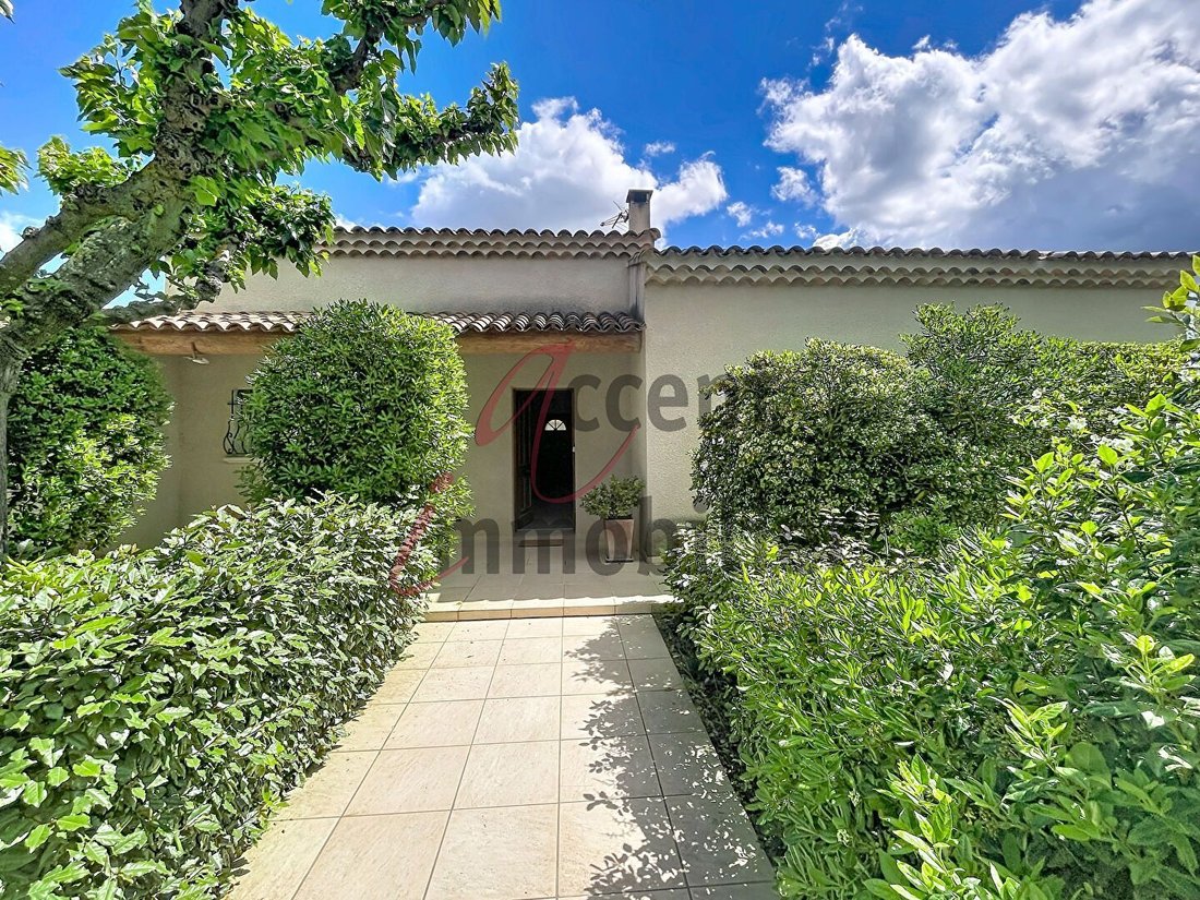 House in Eygalières, Provence-Alpes-Côte d'Azur, France 1 - 18927492