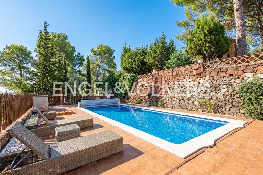 Villa in Castellvi de Rosanes, Catalonia, Spain 5 - 18926867