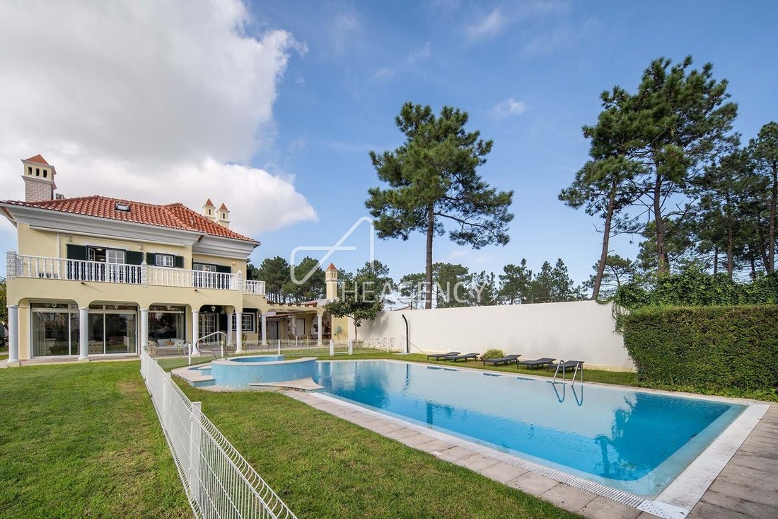 Villa in Aroeira, Charneca de Caparica e Sobreda, Portugal 2 - 18529425
