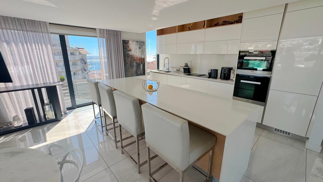 House in Bantry Bay, Atlantic Seaboard, Cape Town 4 - 18927208