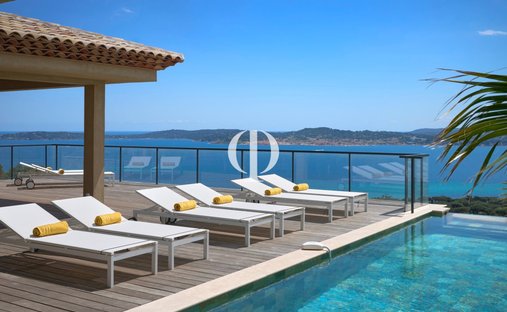 Villa in Grimaud, Provence-Alpes-Côte d'Azur, France 1