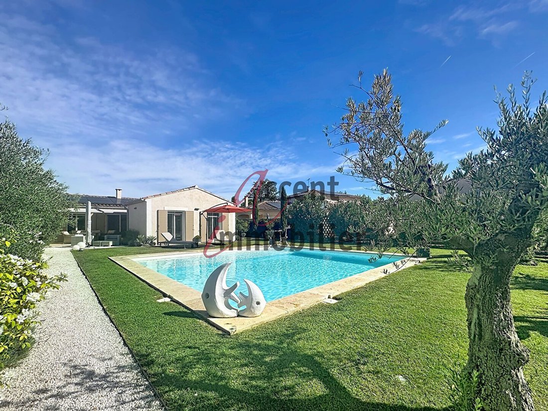 House in Mollégès, Provence-Alpes-Côte d'Azur, France 2 - 18927484