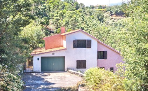 House in Camacha, Madeira, Portugal 1