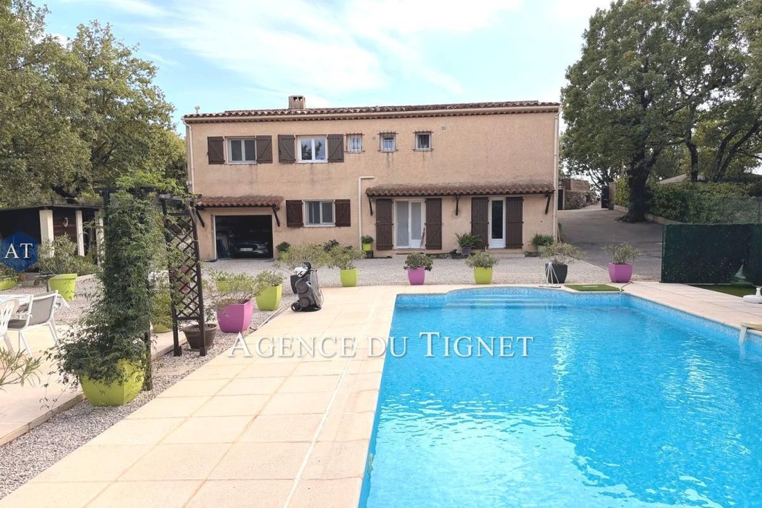 Villa in Saint-Cézaire-sur-Siagne, Provence-Alpes-Côte d'Azur, France 1 - 18904079