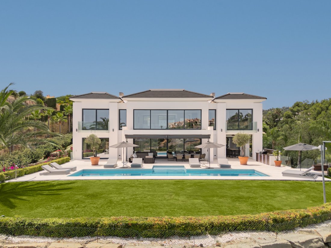 Villa in Benahavis, Andalusia, Spain 1 - 18926836