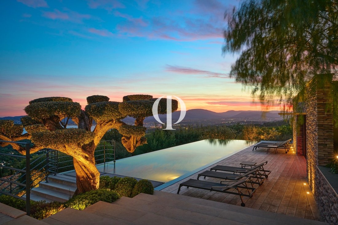 Villa in Grimaud, Provence-Alpes-Côte d'Azur, France 3 - 18926958