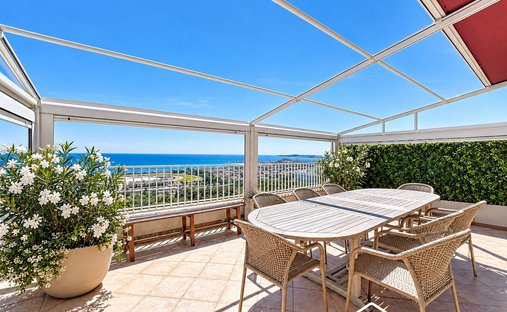 Apartment in Val de Cagne-Colline Route de Vence, Cagnes-sur-Mer, France 1