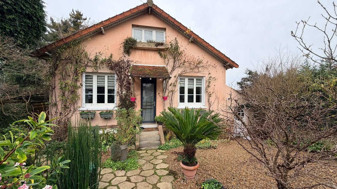 Villa in Franconville, Ile-de-France, France 1 - 18406016