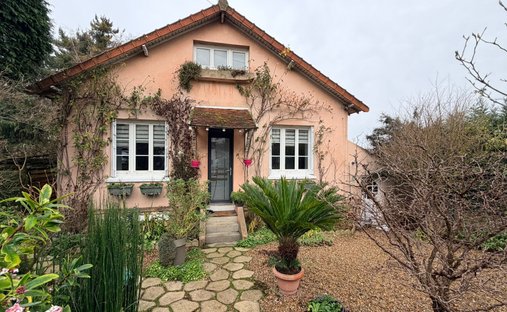 Villa in Franconville, Ile-de-France, France 1
