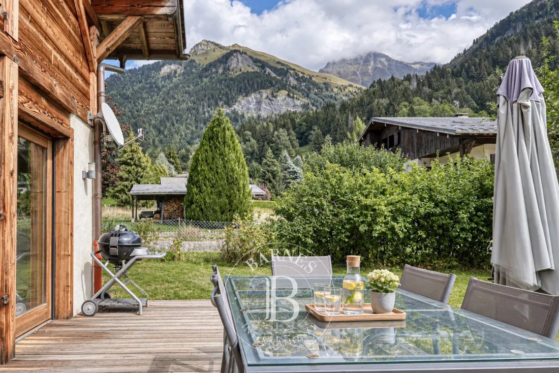 Chalet in Les Contamines-Montjoie, Auvergne-Rhône-Alpes, France 2 - 18526910