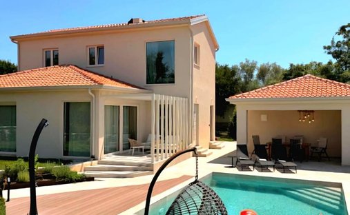 Villa in Tar, Istria County, Croatia 1