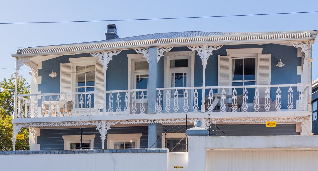 Country House in Newlands, Southern Suburbs, Cape Town 1 - 18924336