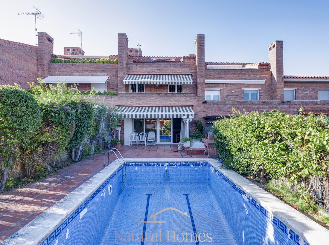 Townhouse in Sant Vicenc de Montalt, Catalonia, Spain 2 - 18926631