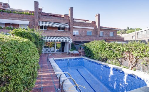 Townhouse in Sant Vicenc de Montalt, Catalonia, Spain 1